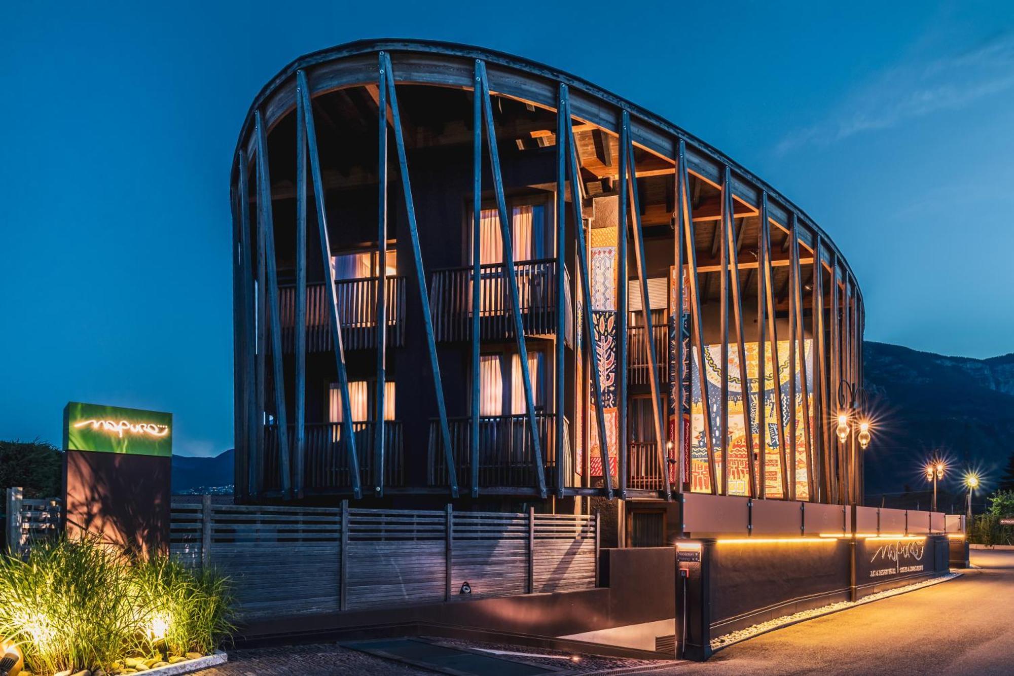 Art & Design Hotel Napura Терлано Екстериор снимка