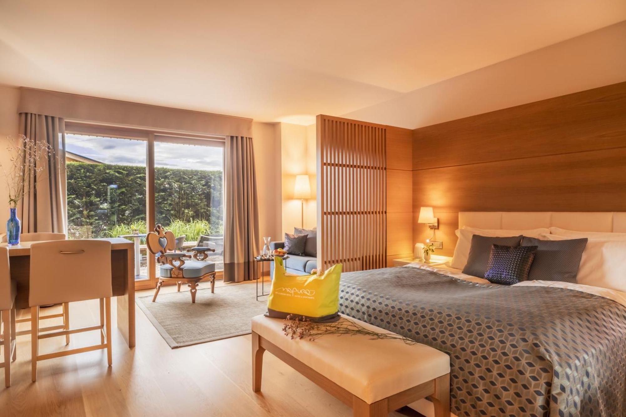 Art & Design Hotel Napura Терлано Екстериор снимка