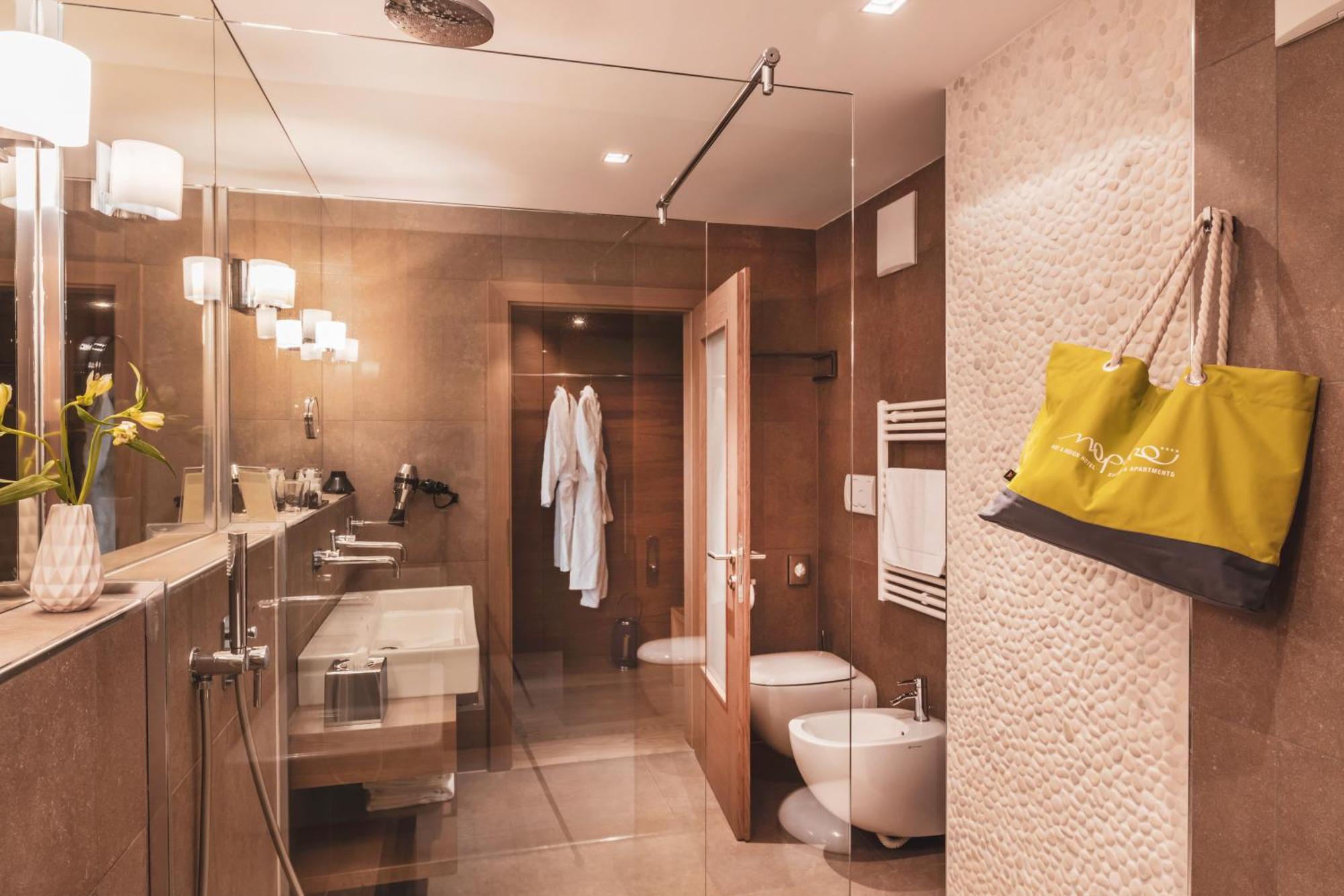 Art & Design Hotel Napura Терлано Екстериор снимка