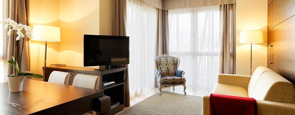 Art & Design Hotel Napura Терлано Екстериор снимка